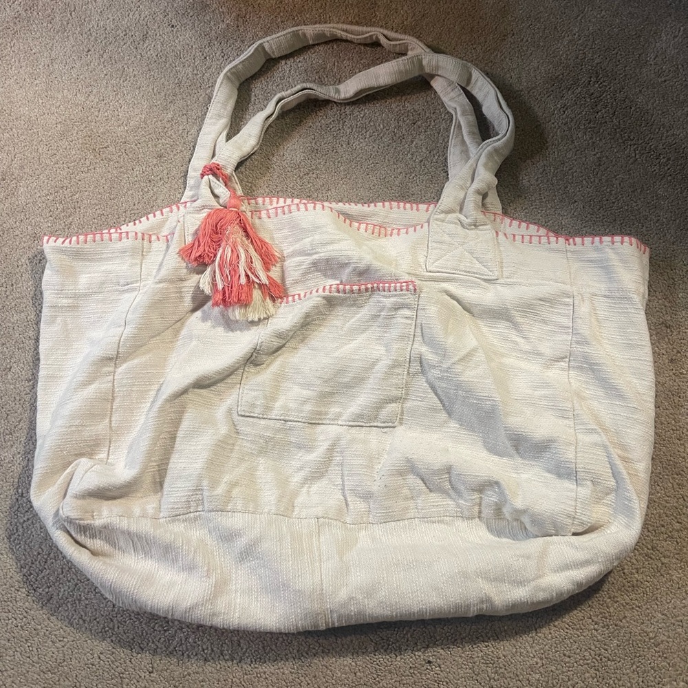 Aerie tote